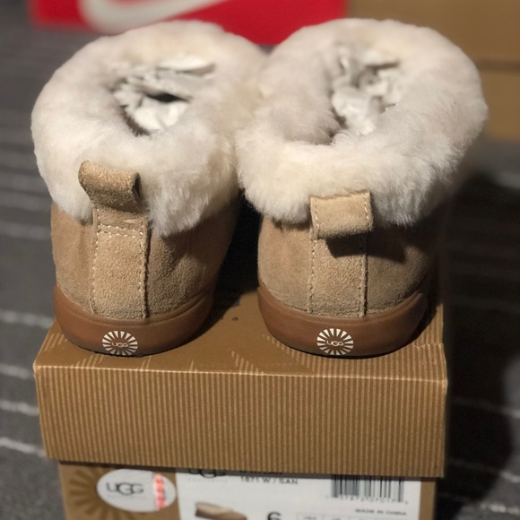 COPY - UGG rylan slipper - Picture 6 of 8